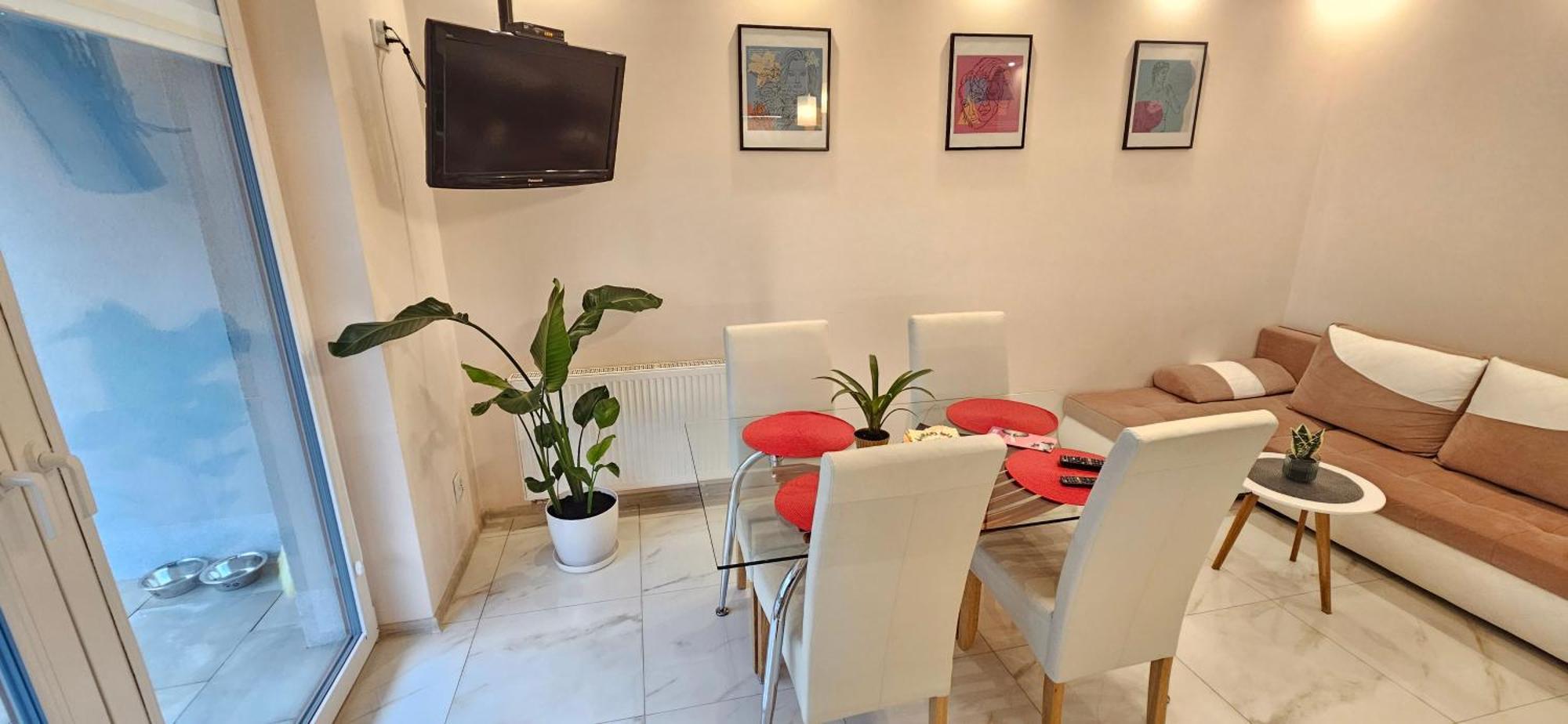 Cyrkoniowa Apartment